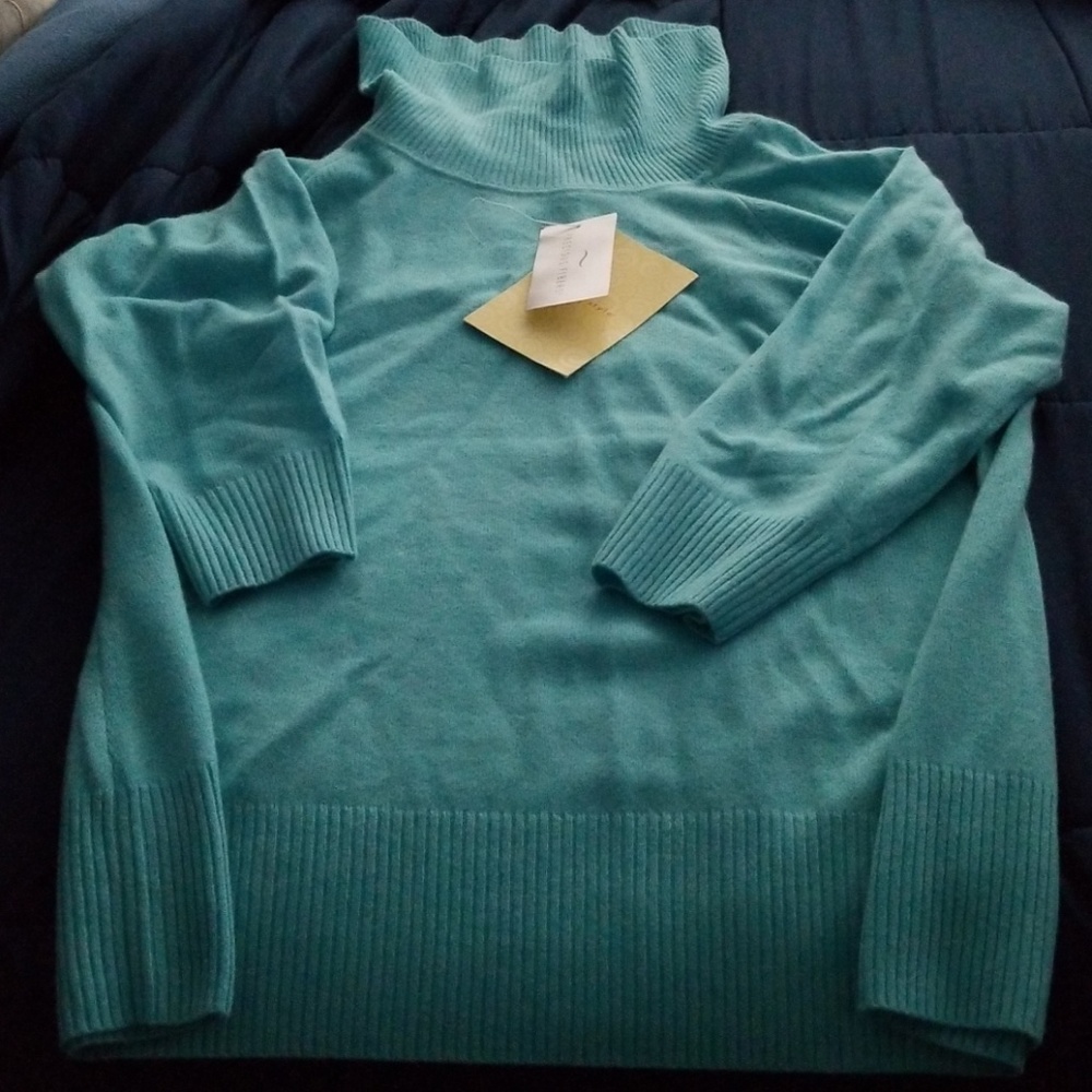 100% Cashmere Top